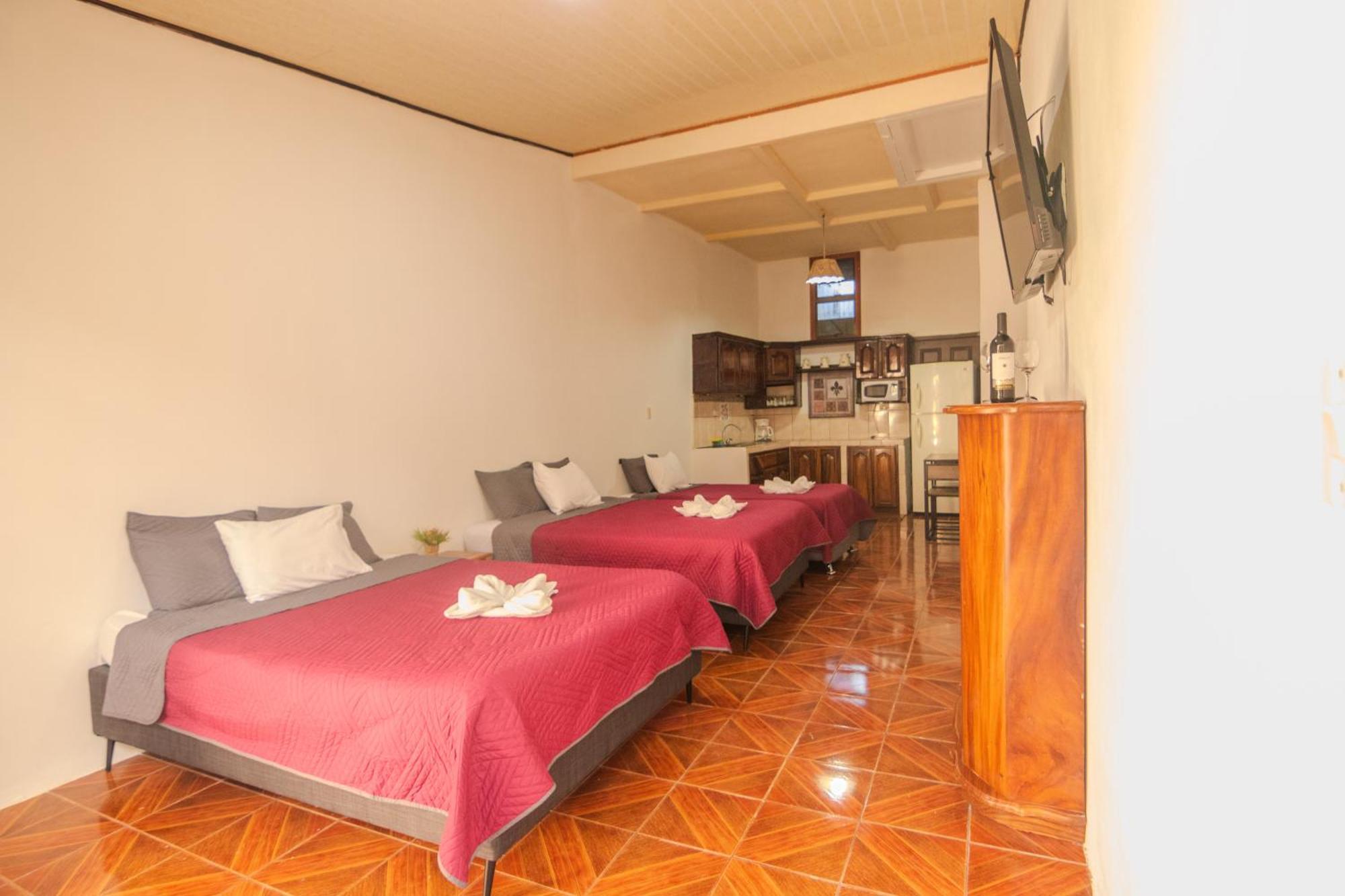 Hotel Las Ardillas Monteverde Exterior photo