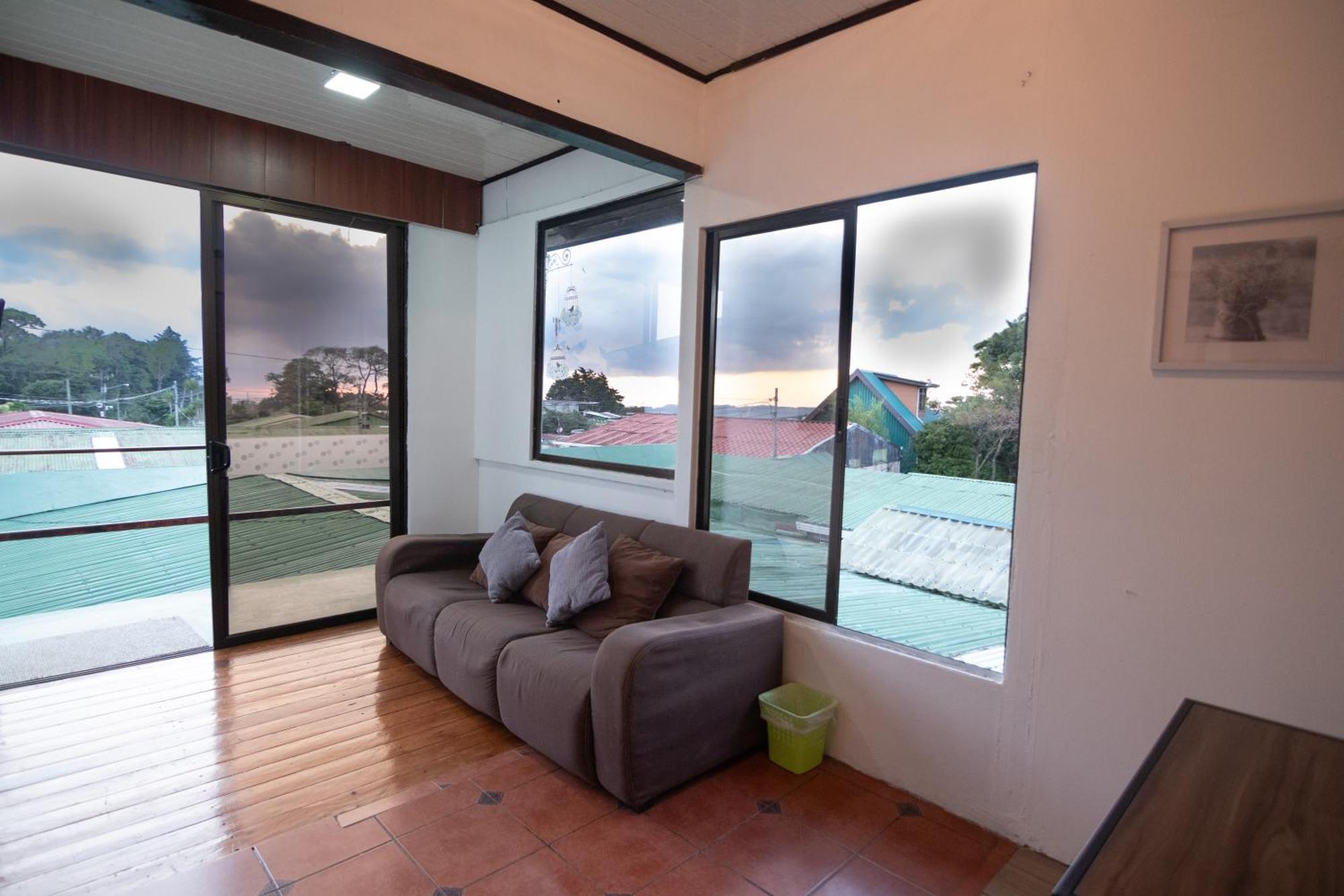 Hotel Las Ardillas Monteverde Exterior photo