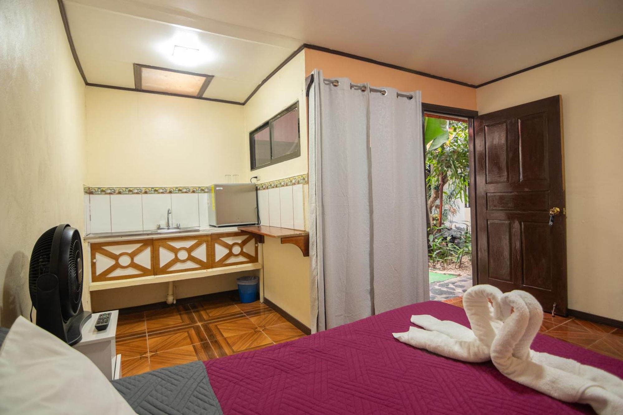 Hotel Las Ardillas Monteverde Exterior photo