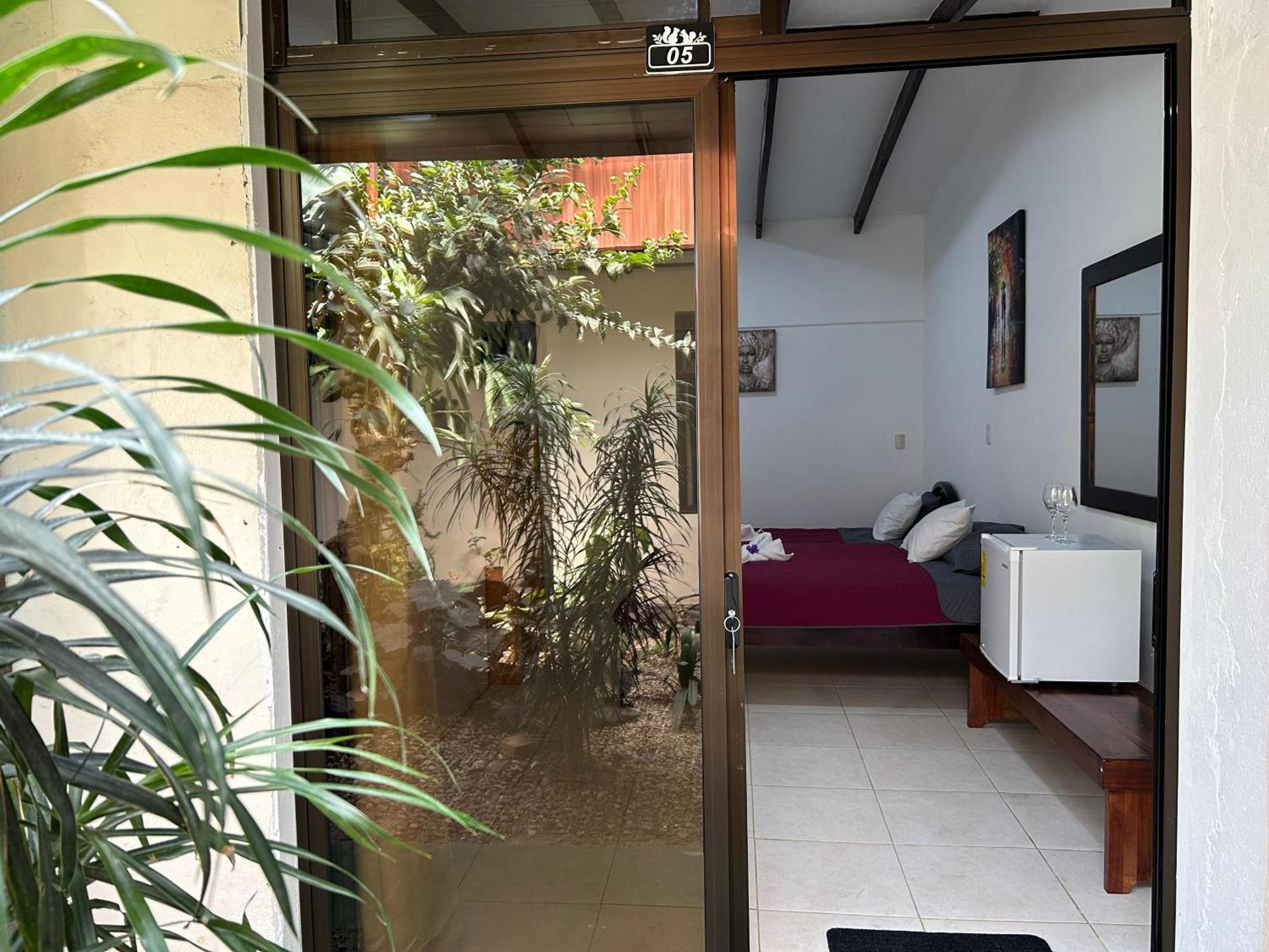 Hotel Las Ardillas Monteverde Exterior photo