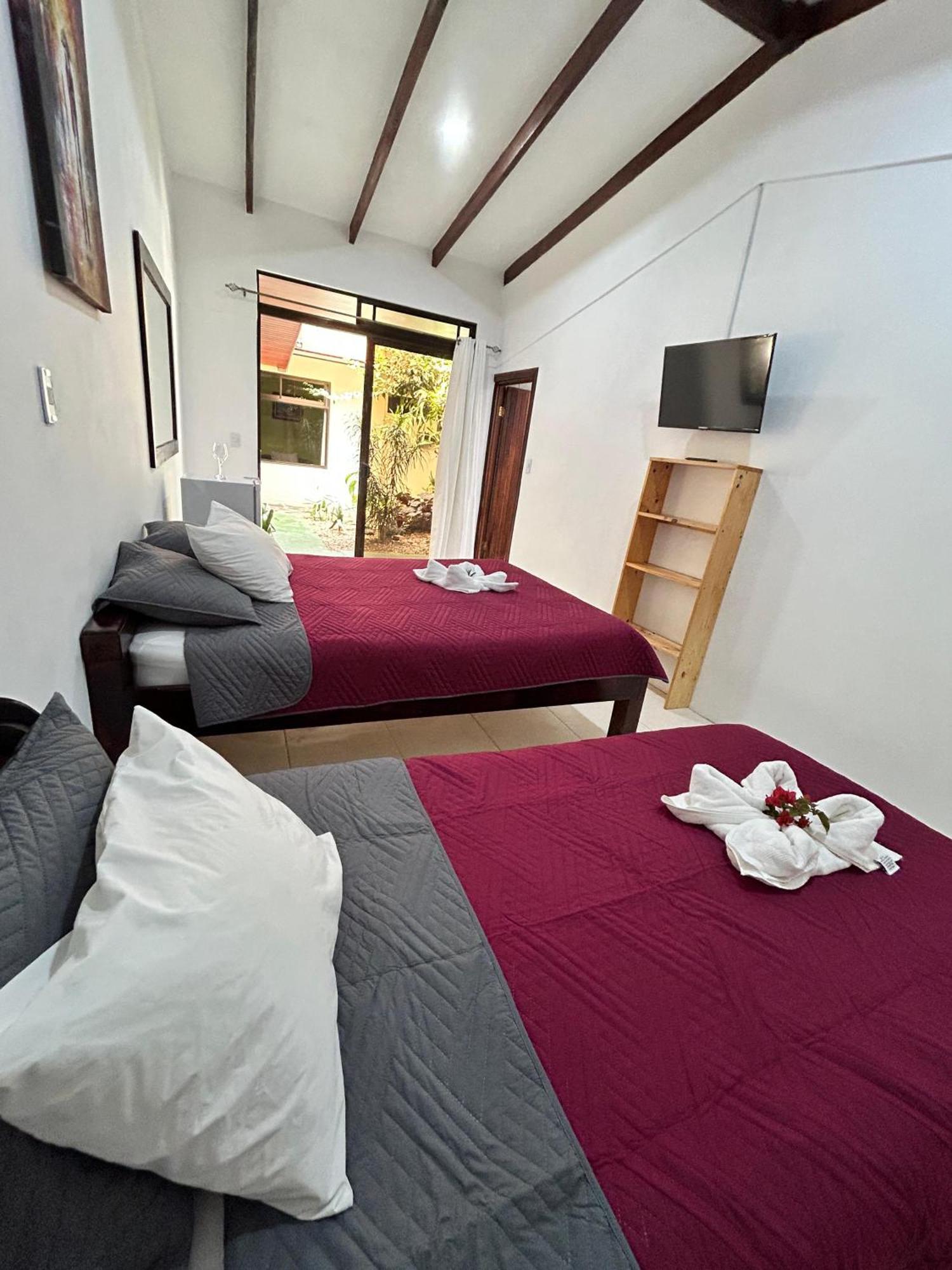 Hotel Las Ardillas Monteverde Exterior photo