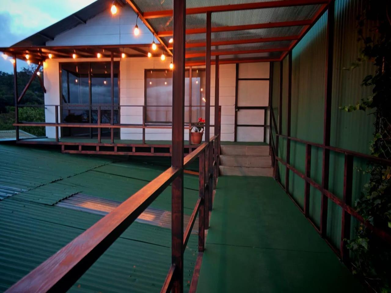 Hotel Las Ardillas Monteverde Exterior photo